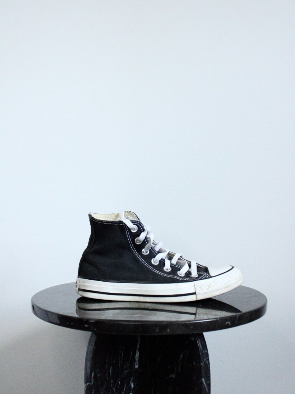Converse Chuck Taylor All Star Sneakers Womens 6 Black Canvas High Top